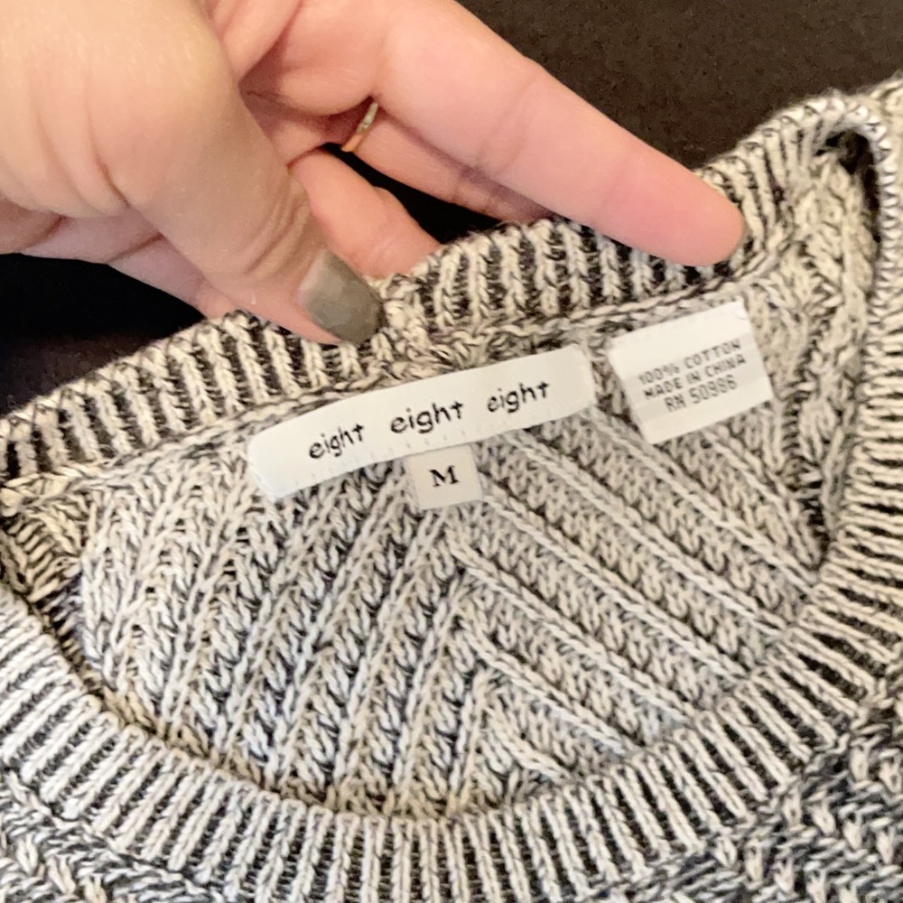 Sweater - Picture 5 of 5